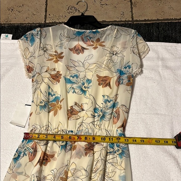 City Triangles Floral Print Ruffle Sleeve Dress - Picture 5 of 7